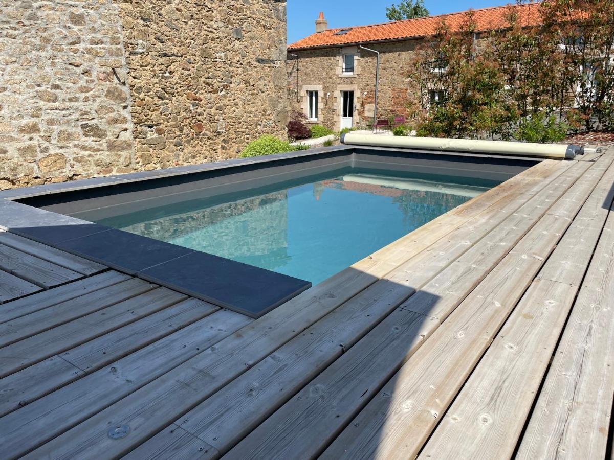 Villa Le bois aux feuilles blanches à Saint-Michel-Mont-Mercure Extérieur photo